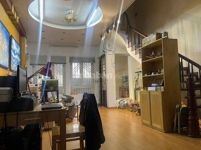 Bán nhà mặt phố Vĩnh Phúc, Q Bà Đình, 60m2, 6 tầng, mặt tiền 5m, ô tô 