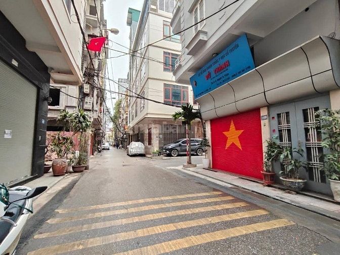 Bán nhà mặt phố Vĩnh Phúc, Q Bà Đình, 60m2, 6 tầng, mặt tiền 5m, ô tô 