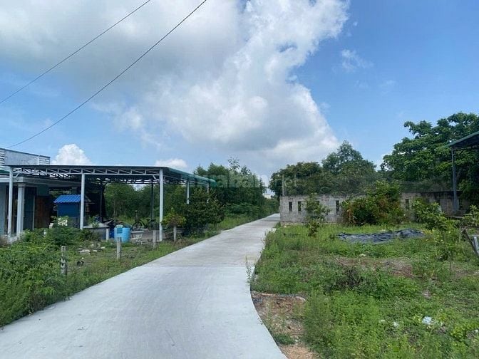 Sở Hữu Nhà Đất Gần Biển Cam Bình – Giá Cực Tốt