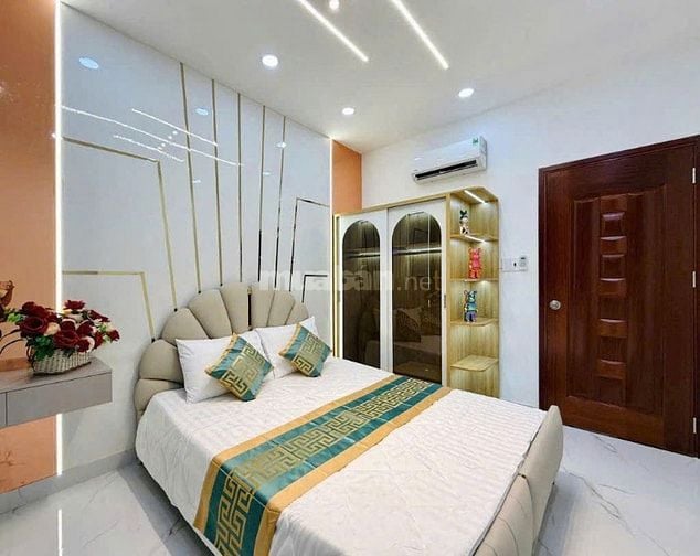 NHÀ MỚI XÂY XE HƠI ĐẬU ĐƯỢC TRONG NHÀ 1T1L 94,7m2 Đ. LÊ VĂN SỸ, P13 Q3