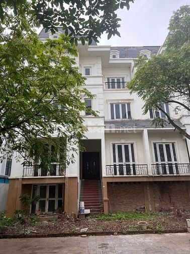 Cho thuê căn biệt thự Lidoco - Thị Trấn Trôi