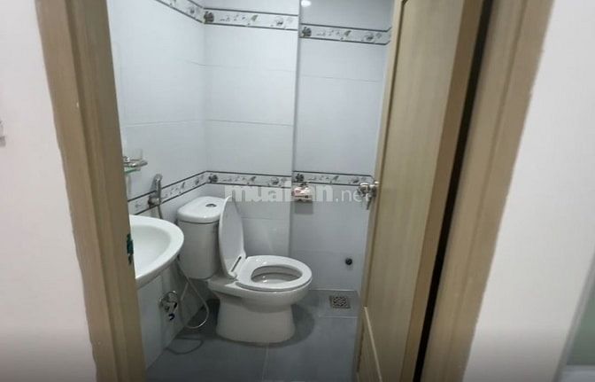 [𝐂𝐇𝐈́𝐍𝐇 𝐂𝐇𝐔̉] NHÀ 3 TẦNG - NỞ HẬU 4,5M - DỌN VÀO Ở NGAY!!!