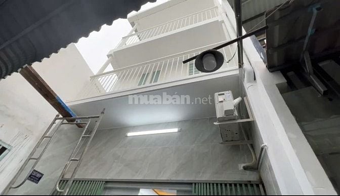[𝐂𝐇𝐈́𝐍𝐇 𝐂𝐇𝐔̉] NHÀ 3 TẦNG - NỞ HẬU 4,5M - DỌN VÀO Ở NGAY!!!