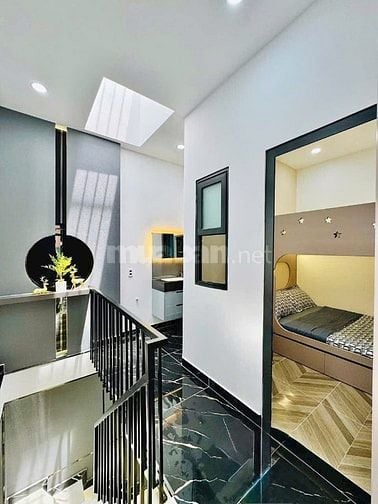 Định cư nước ngoài bán gấp Nhà Nguyễn Sĩ Cố,p15, Q8. Chỉ 2,42tỷ. Hẻm5m