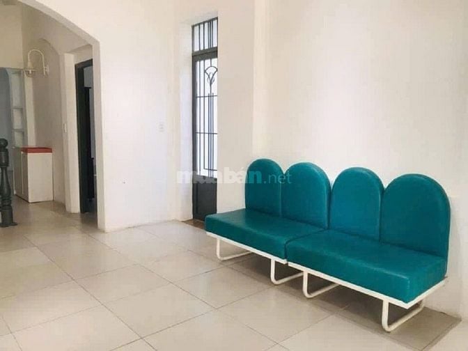 Cho thuê biệt thự P. Hiệp Bình Chánh, Q.Thủ Đức: 10mx20m(2 Lầu)