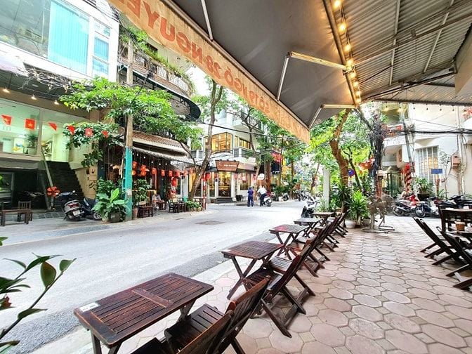 Nhà Đẹp Phố VIP Nguyên Hồng, Đống Đa 45m, 6 tầng, mt 5m, giá 33 tỷ.