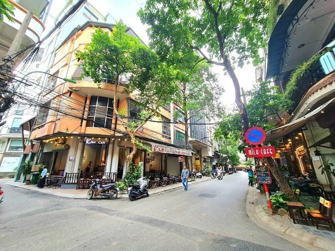 Nhà Đẹp Phố VIP Nguyên Hồng, Đống Đa 45m, 6 tầng, mt 5m, giá 33 tỷ.