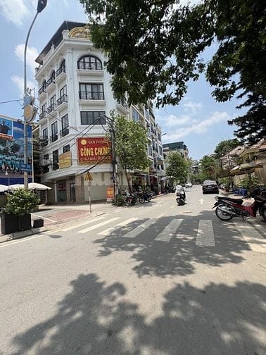 Cc bán nhà xây mới Ngọc Hồi, 35m, 5 tầng, 5.4 tỷ 