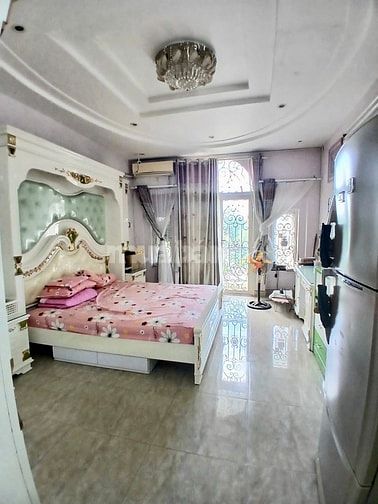 NHÀ MẶT TIỀN KHU DÂN CƯ CAO CẤP – GẦN METRO BÌNH PHÚ NHỈNH 15 TỶ