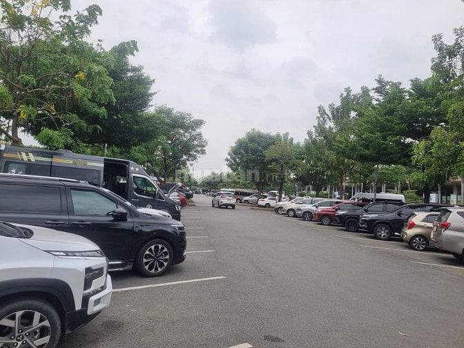 Cho Thuê Xe 7 Chỗ Có Tài Xế Tại TP.HCM – Đưa Rước Sân Bay – Đi Tỉnh