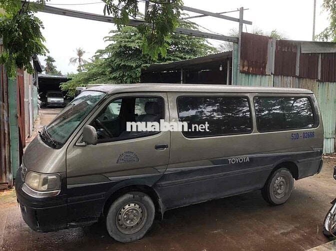 Toyota Hiace tải van đời 2000 6 chỗ/850kg