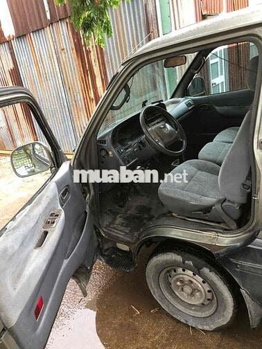 Toyota Hiace tải van đời 2000 6 chỗ/850kg
