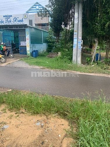 Cho thuê nhà nguyên căn  gác lửng mặt tiền  đường nhựa 