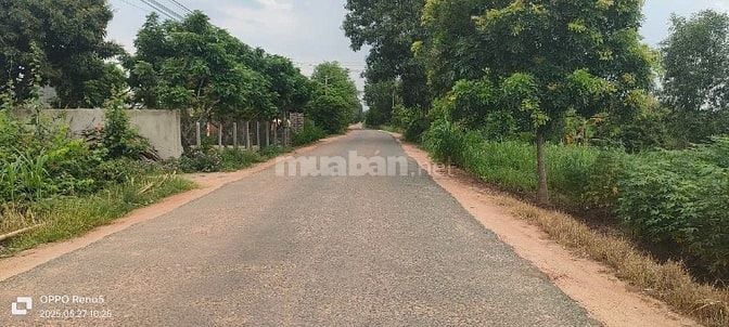 Bán lô đất 240m2 thổ cư 60m2, đường nhựa 20m Tân Châu - Tây Ninh 650tr