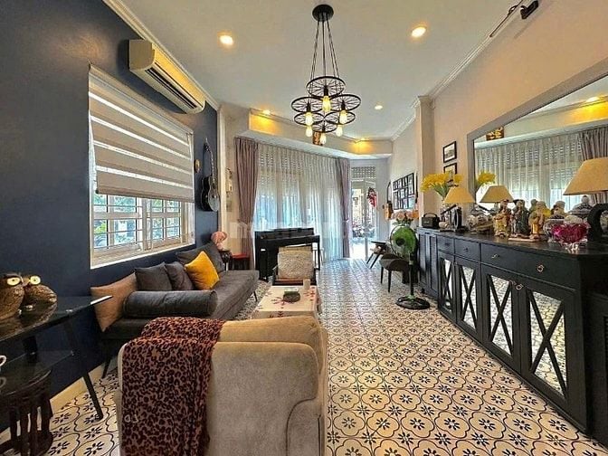 Bán nhà góc 2 mặt tiền Hoa Lan P.2 Quận Phú Nhuận, giá 32ty