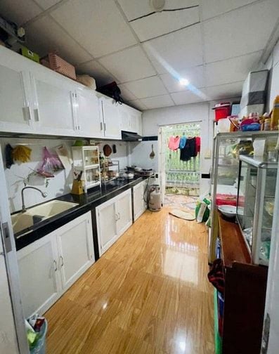 cần bán căn nhà ở chợ Thới Tứ Hóc Môn 88m2 820 TRIỆU Sổ hồng riêng.
