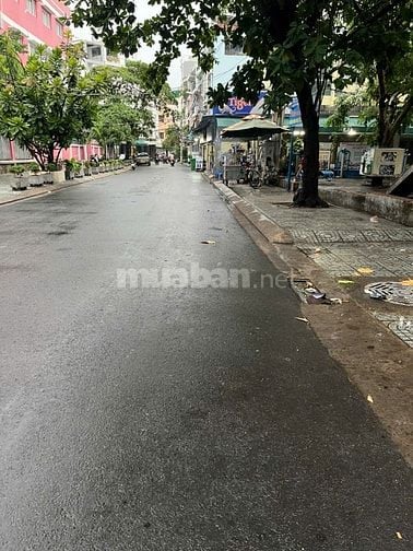 Cho thuê nhà nguyên căn đường Nguyễn Kiệm Phường 4, Q.Phú Nhuận 