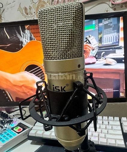 Cần pass Micro livestream AT 100 