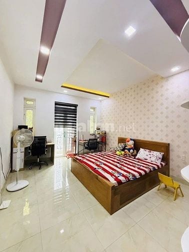 NHÀ 4 TẦNG SÁT KHU PHÂN LÔ – GẦN TÂN PHÚ – 4PN 5WC – NỘI THẤT XỊN 