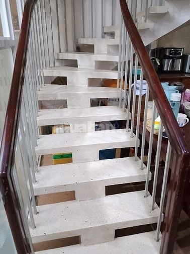 Mặt tiền đường số 3 Cư Xá Đô Thành (6 tầng; 4,5mx9m). Giá 14,6 tỷ.