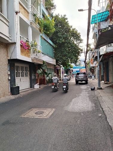 Mặt tiền đường số 3 Cư Xá Đô Thành (6 tầng; 4,5mx9m). Giá 14,6 tỷ.