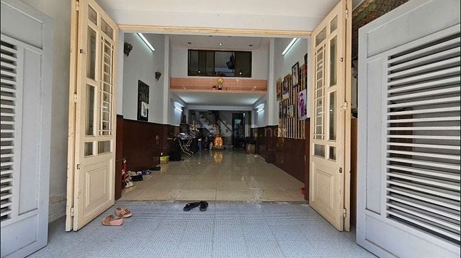 Hẻm xe hơi Bàn Cờ Cách mặt tiền 20m,4Tầng,khu kinh doanh,có Hẻm Sau