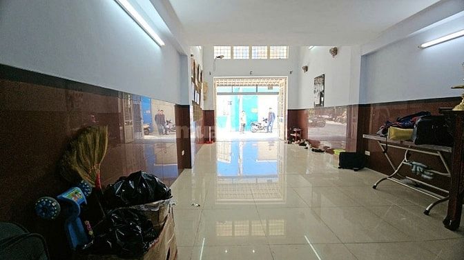 Hẻm xe hơi Bàn Cờ Cách mặt tiền 20m,4Tầng,khu kinh doanh,có Hẻm Sau