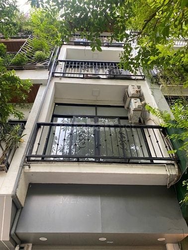Cho thuê nhà mặt phố TÔ HIẾN THÀNH 4 tầng 25tr riêng biệt, mới đẹp