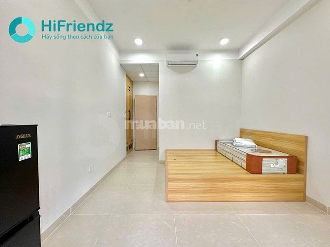Y Hình Đúng Giá Tách Bếp Gần Đảo kim cương ,sala