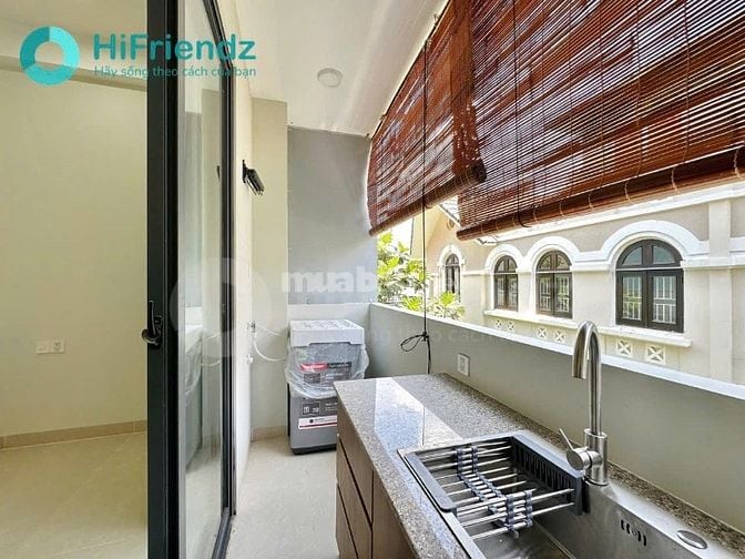 Y Hình Đúng Giá Tách Bếp Gần Đảo kim cương ,sala