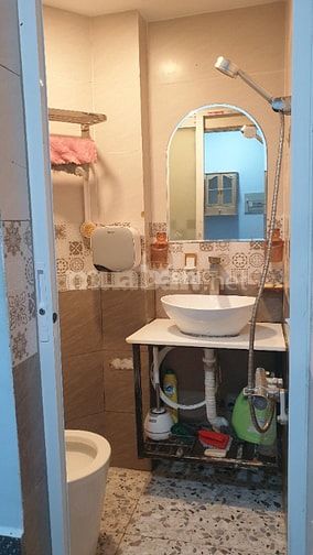 🏠 Cho thuê nhà chính chủ – Quận 1 với nội thất cơ bản
