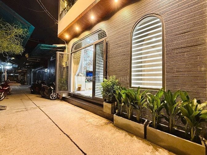 Nhà tuyệt đẹp DT:5,7x10m CAO CẤP hẻm Lê Đức Thọ, P15, Q.Gò Vấp.