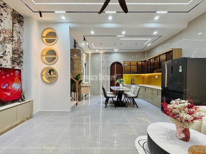 Nhà tuyệt đẹp DT:5,7x10m CAO CẤP hẻm Lê Đức Thọ, P15, Q.Gò Vấp.