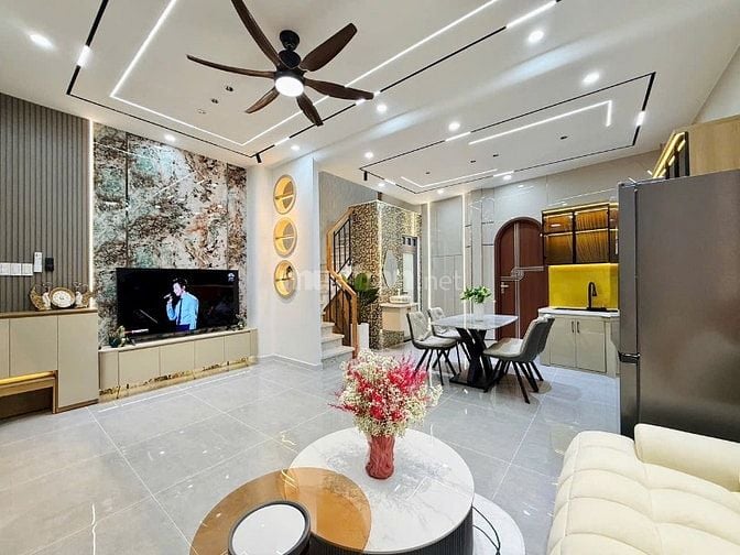 Nhà tuyệt đẹp DT:5,7x10m CAO CẤP hẻm Lê Đức Thọ, P15, Q.Gò Vấp.