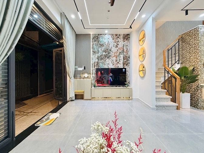 Nhà tuyệt đẹp DT:5,7x10m CAO CẤP hẻm Lê Đức Thọ, P15, Q.Gò Vấp.