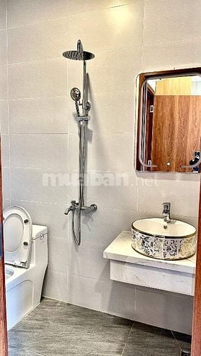 Bán Nhà 3 tầng lầu 4 Pn Sổ Hồng Riêng đường Trần Văn Mười