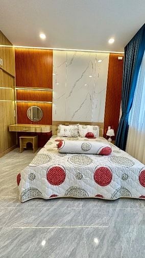 Bán Nhà 3 tầng lầu 4 Pn Sổ Hồng Riêng đường Trần Văn Mười