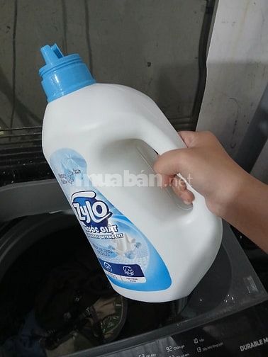 Nước giặt xanh Zylo hương hoa tổng hợp