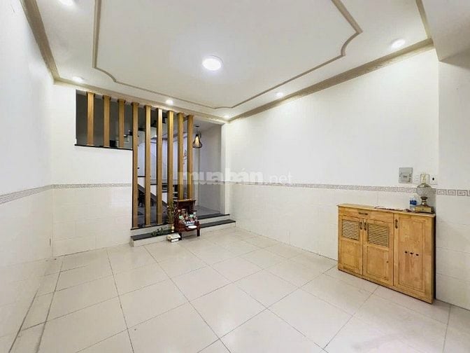Bán căn 40,7m2 giá 1 tỷ 990 triệu đường Lê Hồng Phong, P2, Quận 5