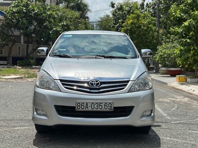 Toyota Innova 2008 V - 170000 km