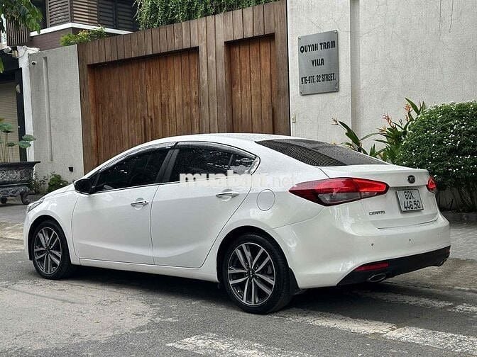 Kia Cerato 2016 2.0 AT - 70000 km