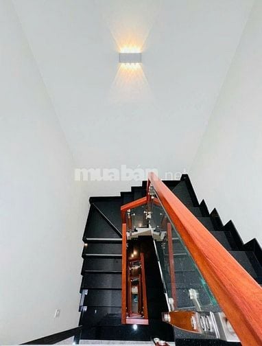 giá sốc quận Bình Thạnh nhà 3tầng Lê Quang Định, 44m², 4PN,giá 2tỷ2 