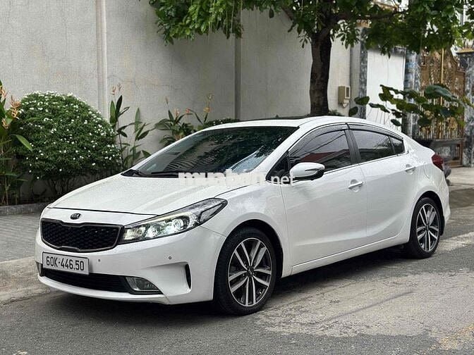 Kia Cerato 2016 2.0 AT - 70000 km