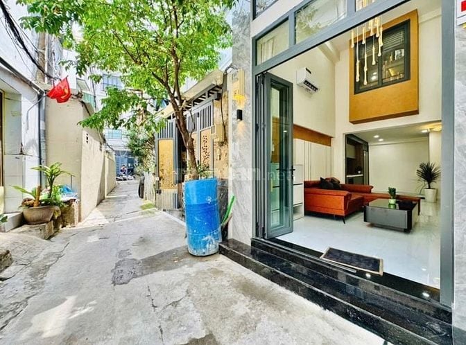 Sang gấp căn nhà ngay chợ Bà Chiểu đường Vũ Tùng, P2 60m2 giá 1tỷ860