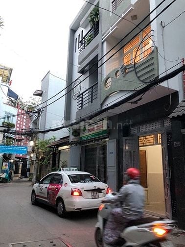 Phòng trọ Mới, Đẹp, Tiện nghi, 22m2, đường Phan Đình Phùng, P1, quận P