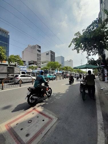 GIÁ THỦNG ĐÁY ! CHỦ VỠ NỢ BÁN GẤP NHÀ CẤP 4 MT KINH DƯƠNG VƯƠNG P13 Q6