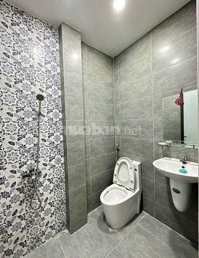 thua lỗ bán gấp nhà cách mạng tháng 8 quận 10/48m2/2ty310/shr