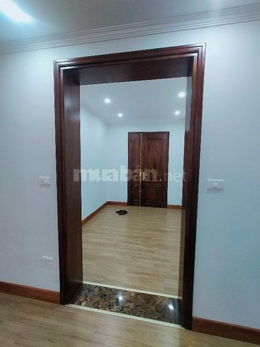 Cần bán Penhouse tập thể mặt phố Bùi Ngọc Dương nhà số 2A7 