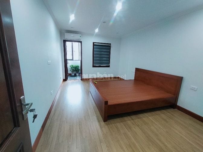 Cần bán Penhouse tập thể mặt phố Bùi Ngọc Dương nhà số 2A7 