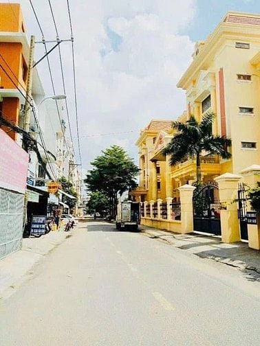 Bán nhà CHDV rẻ đẹp 4 lầu (4x15) 416/ Dương Quảng Hàm p6 Gò Vấp TOÀ ÁN